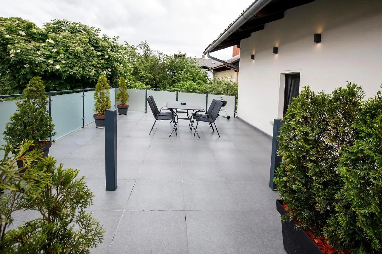 Apartments Vila Apolonia Ljubljana 0*,  Slovenia
